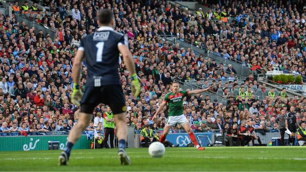 Stephen Cluxton prepares to take a kick-out against Mayo in the 2017 All-Ireland SFC Final. 