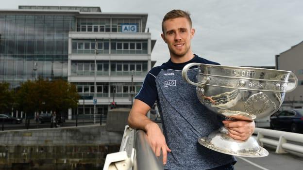 Dublin footballer Paul Mannion was at AIG Insurance’s head office in Dublin today to mark Dublin's All-Ireland wins. AIG’s chosen charity for 2018, Aoibheann’s Pink Tie, also joined in the celebrations and were presented with a signed Dublin GAA jersey.