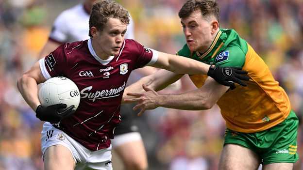 Johnny McGrath, Galway, and Shane O'Donnell, Donegal, in All-Ireland SFC Semi-Final action at Croke Park. Photo by David Fitzgerald/Sportsfile