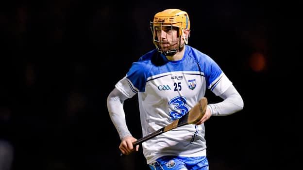 Donie Breathnach, duine de laochra móra iomána na Rinne, i mbun a cheirde le Port Láirge thiar sa bhliain 2015