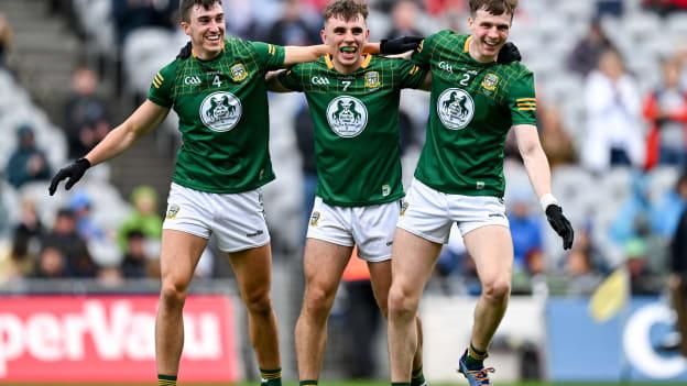 Harry O'Higgins, Seán Coffey agus Adam O'Neill ag ceiliúradh tar éis Corn Tailteann a bhuachan níos túisce sa bhliain