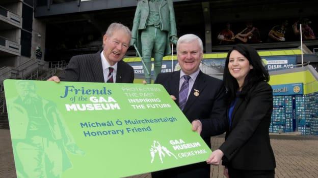 Mícheál Ó Muircheartaigh mar ‘Chara Oinigh ag Músaem CLG’