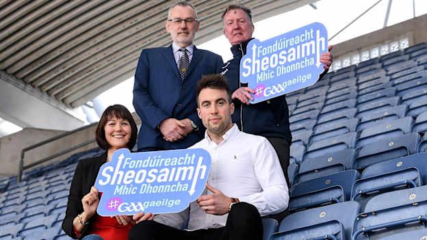 Bíonn Cumann Lúthchleas Gael agus Glór na nGael ag comhoibriú le chéile agus Fondúireacht Sheosaimh Mhic Dhonncha á chur chun cinn