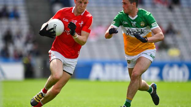 Paul Mathews, Louth, and Jamie Evans, Offaly, in Leinster SFC action at Croke Park. Photo by Seb Daly/Sportsfile
