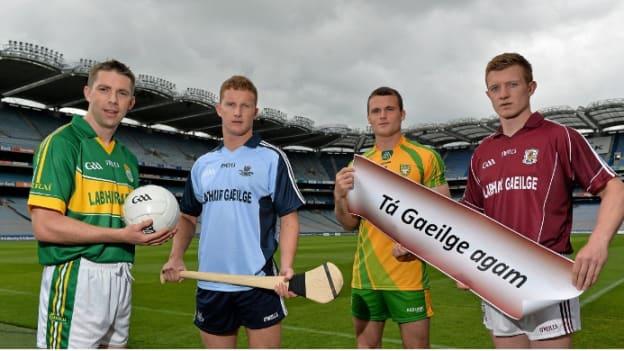 Tacaíonn Réalta CLG le feachtas Gaeilge