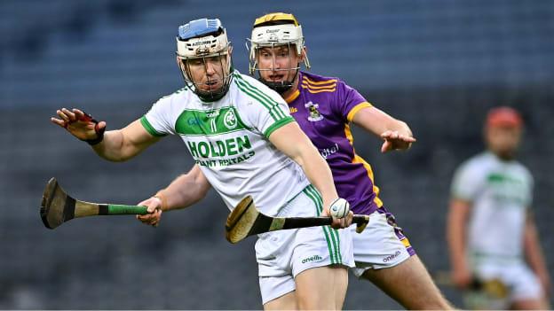 TJ Reid, Ballyhale Shamrocks, and Mark Grogan, Kilmacud Crokes, in AIB Leinster Club SHC Final action at Croke Park.