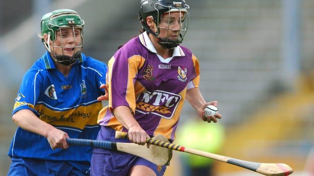 Cláir Ní Chonchubhair ag imirt do Loch Garman in aghaidh Thiobraid Árann thiar sa bhliain 2007