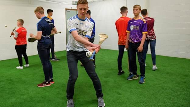 Cúrsa oiliúna ar na cluichí Gaelacha ar na bacáin in Indreabhán, Conamara