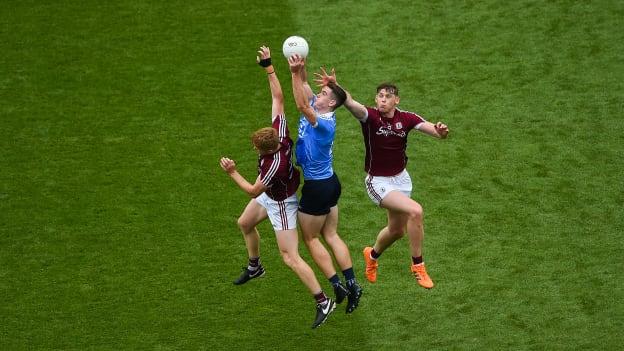Brian Fenton of Dublin in action against Ciarán Duggan, left, and Thomas Flynn of Galway during the 2018 All-Ireland SFC semi-final.