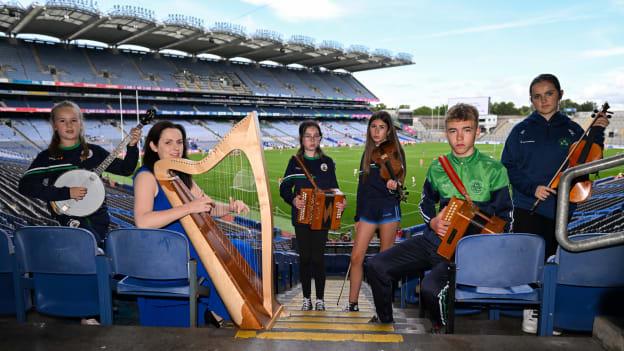Ní fada uainn Scór na nÓg