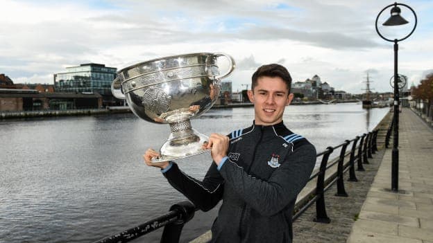 Dublin Footballer Davy Byrne and Ladies footballer Niamh Collins were welcomed at sponsor AIG Insurance’s head office in Dublin today by employees to mark their recent All-Ireland wins and help launch new celebratory Car and Home Insurance discounts being announced.