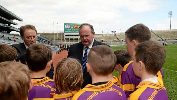 Pictured at the National Go Games launch in 2014 were the then Uachtarán Chumann Lúthchleas Gael Liam Ó Néill, right, and GAA Director of Games Research and Development, Pat Daly, with children from Naomh Caitríonaigh, Co Cork.  Picture credit: Piaras Ó Mídheach / SPORTSFILE
