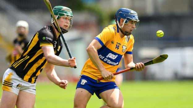 Paul Rodgers, Clare, and Larry Phelan, Kilkenny, in Electric Ireland MHC action. Photo by Matt Browne/Sportsfile