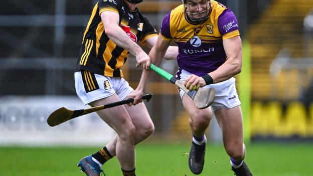 Jack O'Connor, Wexford, and Jordan Molloy, Kilkenny, in Allianz Hurling League action. Photo by Piaras Ó Mídheach/Sportsfile
