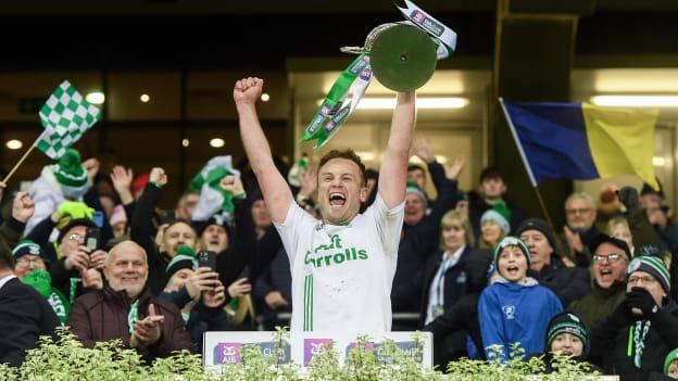 O'Loughlin Gaels captain Mark Bergin lifts the cup after the AIB Leinster GAA Hurling Senior Club Championship final match between O'Loughlin Gaels, Kilkenny, and Na Fianna, Dublin, at Croke Park in Dublin. Photo by Stephen Marken/Sportsfile.
