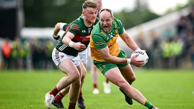 Tabharfaidh Dún na nGall agus Maigh Eo aghaidh ar a chéile i gcath bharr na sraithe i Roinn de Shraitheanna Peile Allianz an deireadh seachtaine seo