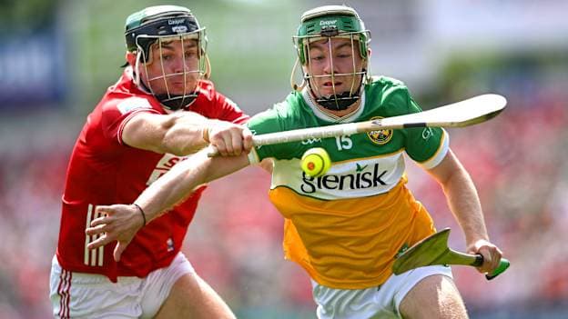 Adam Screeney, Offaly, and Mark Coleman, Cork, in All-Ireland SHC action. Photo by Paul Phelan/Sportsfile