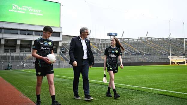 In attendance at the announcement of three-year extension of John West’s sponsorship of Féile na nGael and Féile Peile na nÓg are Uachtarán Chumann Lúthchleas Gael Jarlath Burns, centre, with Isabelle O’Meara and Cillian O’Hanlon of O’Tooles GAA Club at Croke Park in Dublin. Photo by Sam Barnes/Sportsfile.
