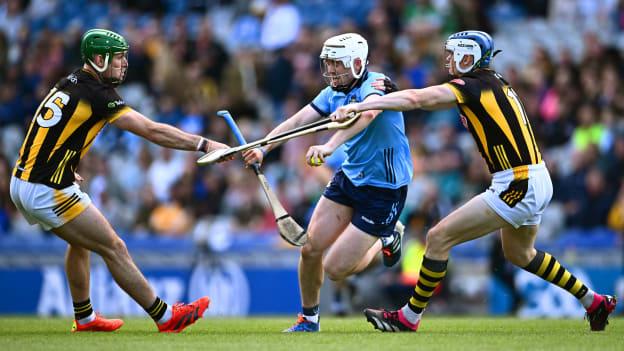 Conor Donohoe of Dublin in action against Eoin Cody, left, and TJ Reid of Kilkenny during the Leinster GAA Hurling Senior Championship final match between Dublin and Kilkenny at Croke Park in Dublin. Photo by Piaras Ó Mídheach/Sportsfile