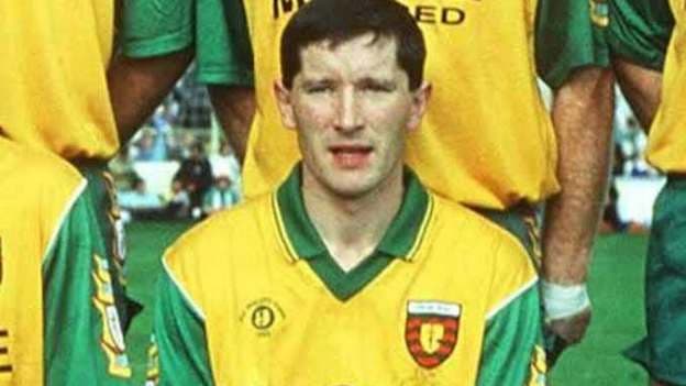 In ómós James McHugh