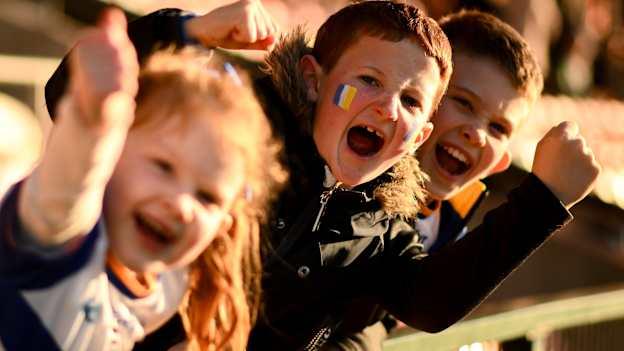 Errigal Ciarán supporter Declan Fisher, centre, before the AIB Ulster GAA Senior Club Football Championship final match between Errigal Ciarán of Tyrone and Kilcoo of Down at BOX-IT Athletic Grounds in Armagh. Photo by Ramsey Cardy/Sportsfile.