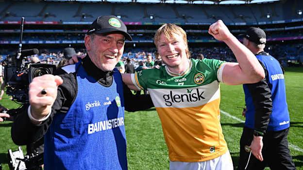 Cormac Egan of Offaly celebrates with joint-manager Mickey Harte after the Allianz Football League Division 3 final match between Kildare and Offaly at Croke Park in Dublin. Photo by Piaras Ó Mídheach/Sportsfile.
