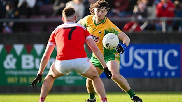 Kieran Molloy, Corofin, and Caelim Keogh, Pádraig Pearses, in AIB Connacht Club SFC action. Photo by Piaras Ó Mídheach/Sportsfile