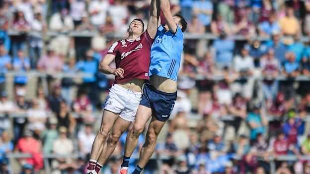 Matthew Tierney of Galway in action against Peadar Ó Cofaigh Byrne of Dublin during the GAA Football All-Ireland Senior Championship Round 1 match between Galway and Dublin at Pearse Stadium in Galway. Photo by John Sheridan/Sportsfile.