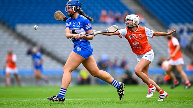 Clodagh Tynan, Laois, and Rachael Merry, Armagh, in Glen Dimplex All-Ireland Premier Junior Championship Final action at Croke Park. Photo by Piaras Ó Mídheach/Sportsfile