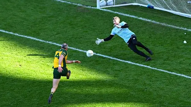 Michael Murphy of Donegal shoots to score his side's second goal past Kerry goalkeeper Shane Murphy during the Allianz Football League Division 1 final match between Kerry and Donegal at Croke Park in Dublin. Photo by Ramsey Cardy/Sportsfile