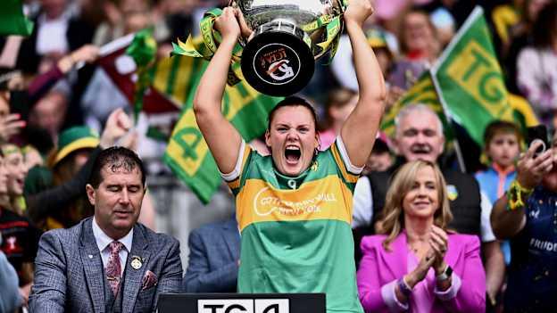 Leitrim captain Michelle Guckian lifts the Mary Quinn Memorial cup after the TG4 All-Ireland Ladies Football Intermediate Championship final match between Leitrim and Tyrone at Croke Park in Dublin. Photo by Piaras Ó Mídheach/Sportsfile.