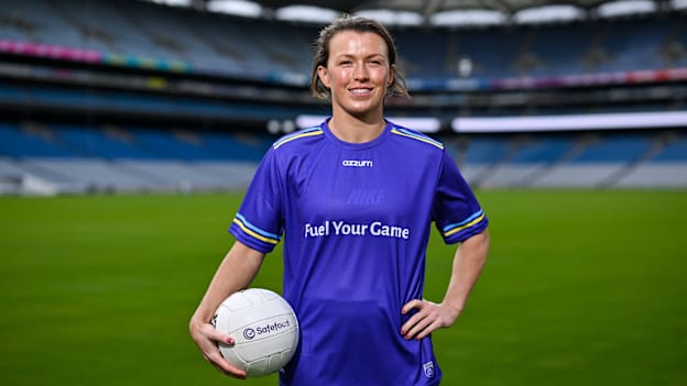 Safefood, in partnership with the Irish Life GAA Healthy Clubs programme, today launched 'Fuel Your Game', a new suite of resources designed to support young players, parents, and coaches in making informed food choices to enhance their Gaelic games activity and overall health and wellbeing.
Pictured at the launch is Dublin LGFA player Leah Caffrey demonstrating the importance of healthy eating and hydration for peak performance. For more information and to access the resources, visit: https://learning.gaa.ie/fueltheirgame