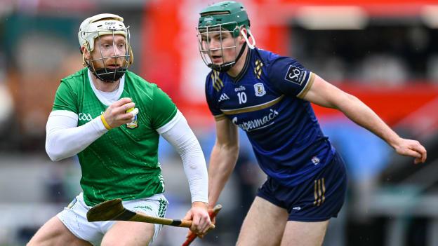 Cian Lynch, Limerick, and Gavin Lee, Galway, in Allianz Hurling League action. Photo by Stephen McCarthy/Sportsfile