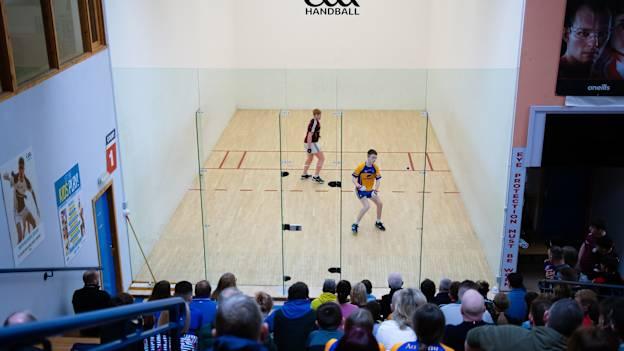 Action from the All-Ireland juvenile 4-wall finals.