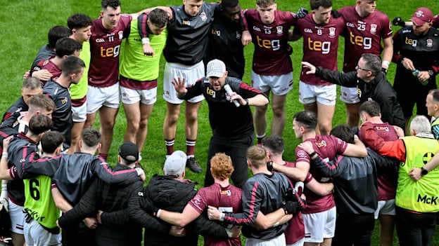 Westmeath manager Mark McHugh talks to his panel at half-time of extra-time in the Leinster SFC Final. Photo by Daire Brennan/Sportsfile