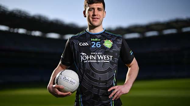 Shane McGuigan ag seoladh John West Féile i bPáirc an Chrócaigh inniu