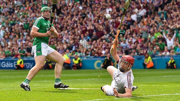 Shane Dowling of Limerick shoots to score his side's third goal during the GAA Hurling All-Ireland Senior Championship Final match between Galway and Limerick at Croke Park in Dublin. Photo by Seb Daly/Sportsfile