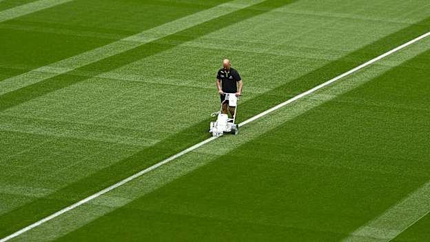 Groundsman Darren Jepson painting lines on the pitch before the GAA Hurling All-Ireland Senior Championship Final between Clare and Cork at Croke Park in Dublin. Photo by Piaras Ó Mídheach/Sportsfile.