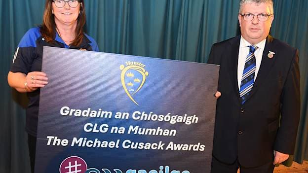 Oifigeach Gaeilge CLG na Mumhan, Aedín Ní Bhriain in éineacht le Cathaoirleach CLG na Mumhan, Gearóid Ó Riain