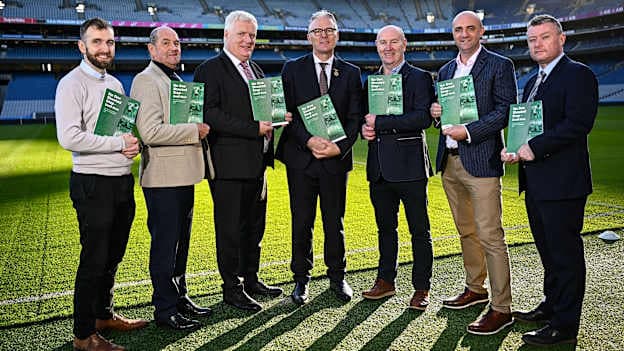 Conor Weir, Enda Stenson, Liam Lynch, Uachtarán Chumann Lúthchleas Gael, Iarlaith Ó Broin, Cathaoirleach Choiste Náisiúnta Déimeagrafaicí CLG, Benny Hurl, Colm Cummins, agus Peter Horgan, ag seoladh na tuarascála i bPáirc an Chrócaigh