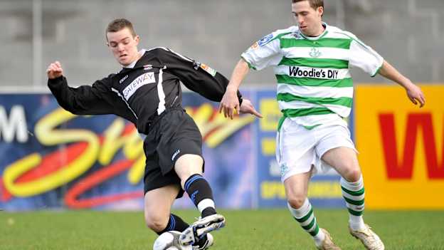 Kevin Williamson, Athlone Town, and Stephen Bradley, Shamrock Rovers, in action in 2009.