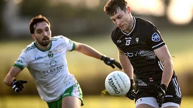 Luke Gilmartin, Sligo, and Ciaran McKeon, London, in Connacht FBD League action. Photo by Shauna Clinton/Sportsfile
