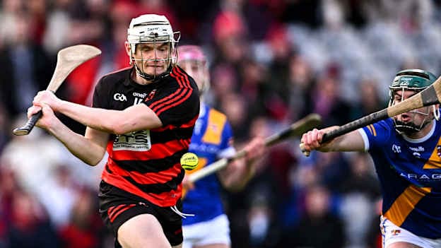 Mikey Mahony of Ballygunner scores his side's first goal during the AIB GAA Hurling Senior Club Championship final match between Ballygunner of Waterford and Loughrea of Galway at Croke Park in Dublin. Photo by Piaras Ó Mídheach/Sportsfile.