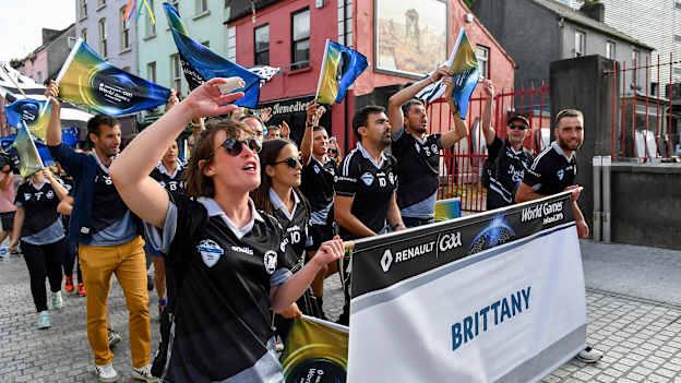 The Brittany team parade to the Renault GAA World Games Opening Ceremony at Theatre Royal & Waterside Cade Park in Waterford United in 2019. Photo by Piaras Ó Mídheach/Sportsfile