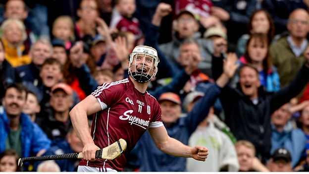 Joe Canning of Galway celebrates scoring the winning point during the 2017 GAA Hurling All-Ireland Senior Championship Semi-Final match between Galway and Tipperary at Croke Park in Dublin. Photo by Piaras Ó Mídheach/Sportsfile.