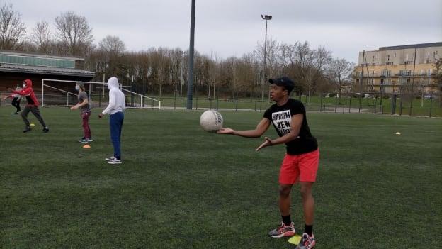 Participants in Rennes GAA's introduction session learned the basics of Gaelic Football. 