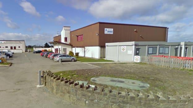 CLG Naomh Maur agus Gaelscoil Ros Eo buailte ar a chéile