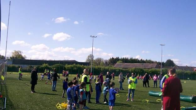 Navan O'Mahonys' decision to ban phones from the sidelines at juvenile level has encouraged more parents to get involved coaching teams. 