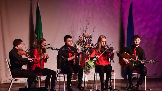 Ceiliúradh le Déanamh ar Chaoga Bliain de Scór ag Ceolchoirm i bPáirc Uí Chaoimh