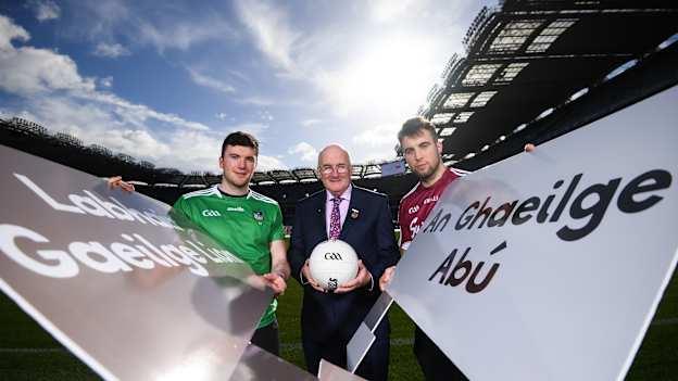 Taiseáin do mhórphobal CLG go bhfuil Gaeilge agat - caith an fáinne 